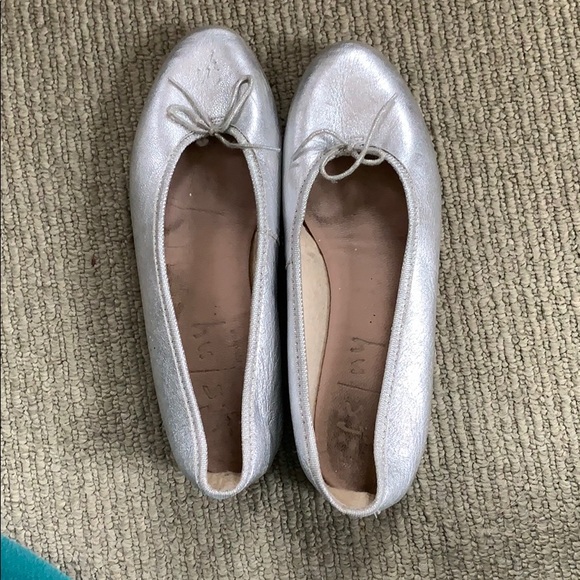 Silver flats - Picture 1 of 3
